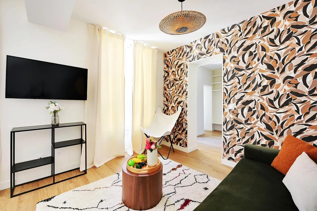 Mb-145-Temple-3Bg Apartment Paris France