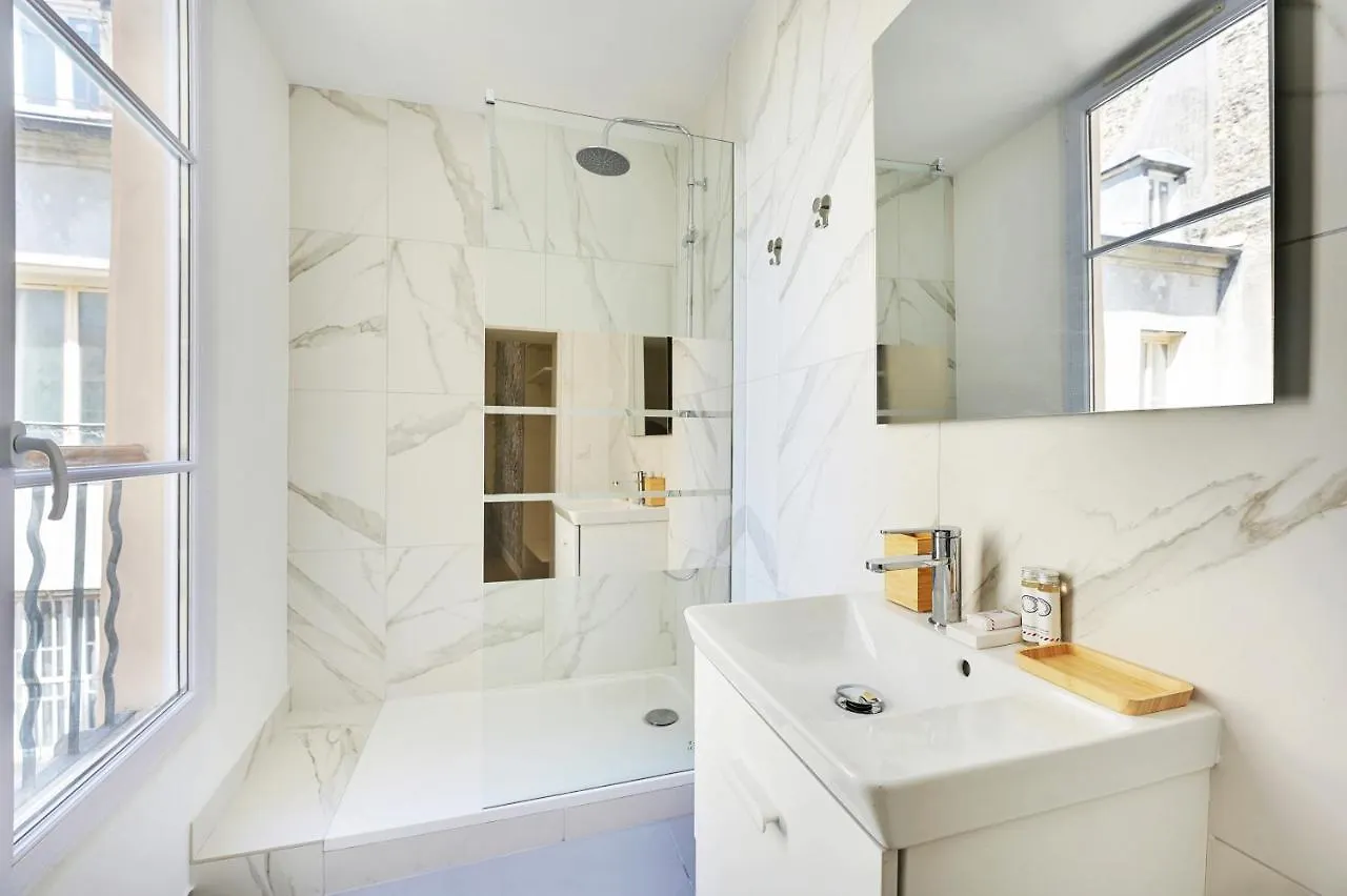 Mb-145-Temple-3Bg Apartment Paris France